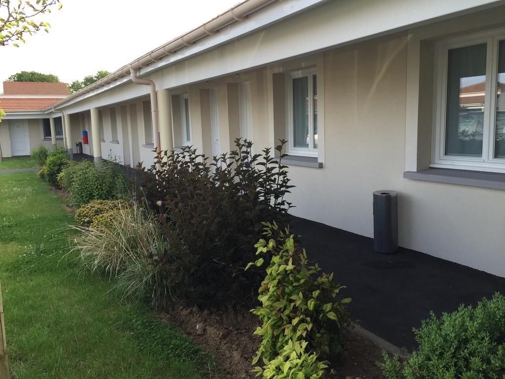 Airport-Hotel Mauregard Exterior photo